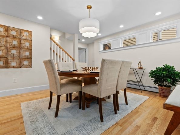 13 Broad St, Newburyport MA 01950