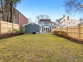 13 Broad St, Newburyport MA 01950