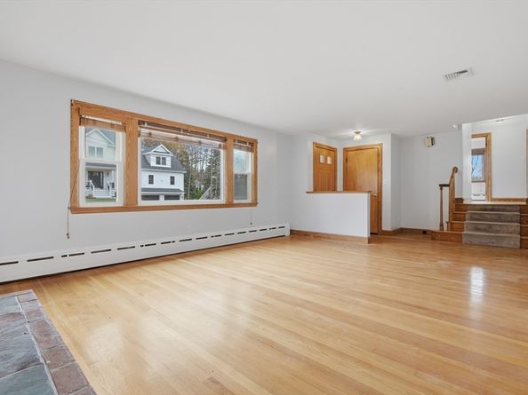 8 Steele Street, Stoneham MA 02180