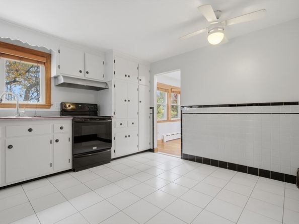 8 Steele Street, Stoneham MA 02180