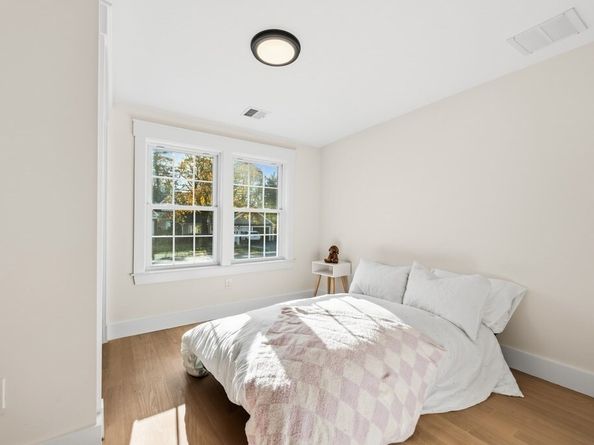 99 Grove St, Reading MA 01867