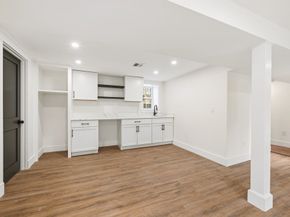 99 Grove St, Reading MA 01867