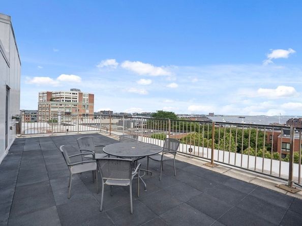 142 Commercial St 503, Boston MA 02109