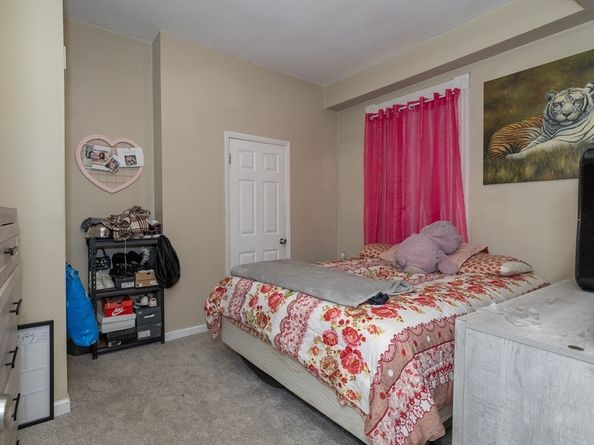 35 May Street, Worcester MA 01610