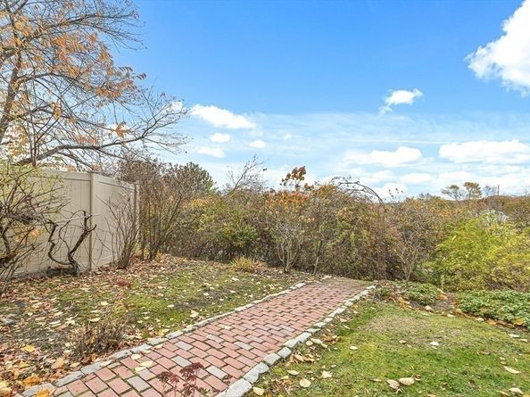 67 Algonquin Road 67, Newton MA 02467