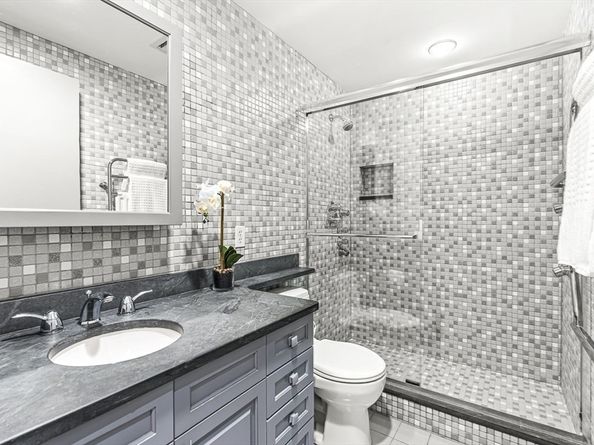 67 Algonquin Road 67, Newton MA 02467