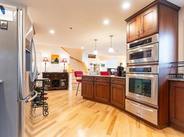 44 Elm Street 501, Worcester MA 01609