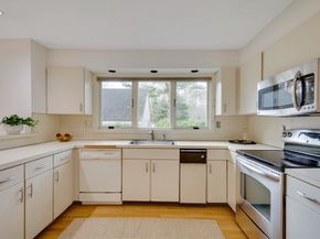 50 Windingwood  Lane 50, Lincoln MA 01773