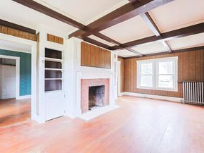 71 W Main St, West Brookfield MA 01585