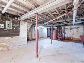 71 W Main St, West Brookfield MA 01585