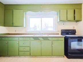 71 W Main St, West Brookfield MA 01585