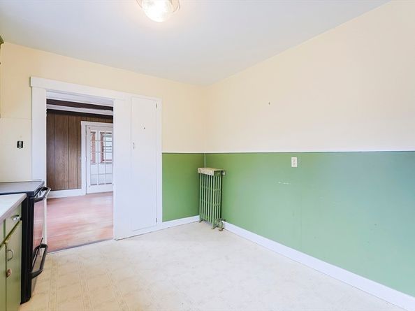 71 W Main St, West Brookfield MA 01585