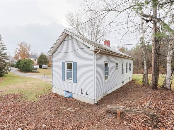 71 W Main St, West Brookfield MA 01585