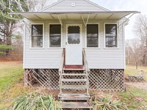 71 W Main St, West Brookfield MA 01585