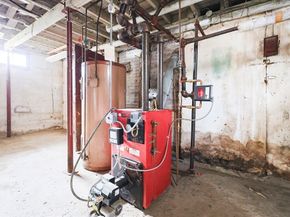 71 W Main St, West Brookfield MA 01585