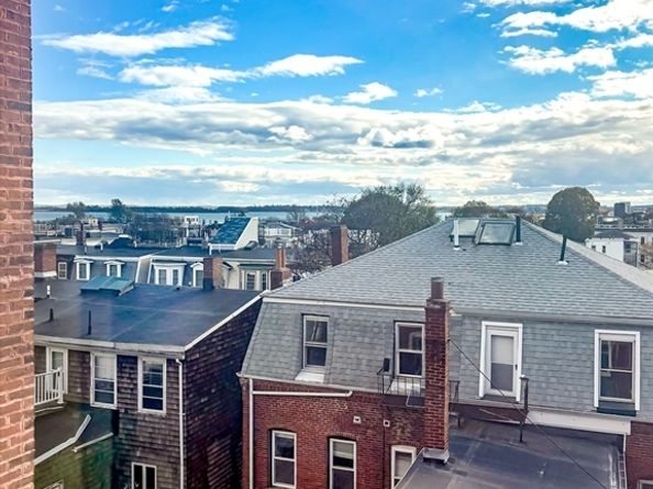 309 Emerson St 14, Boston MA 02127