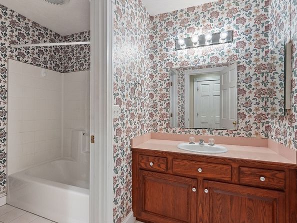 96 Cedarwood Rd., Boxborough MA 01719