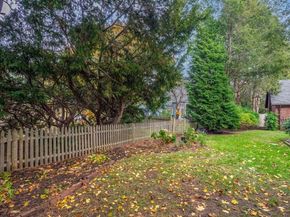 8 Felsdale Close, Winchester MA 01890