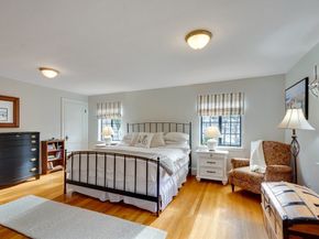 8 Felsdale Close, Winchester MA 01890