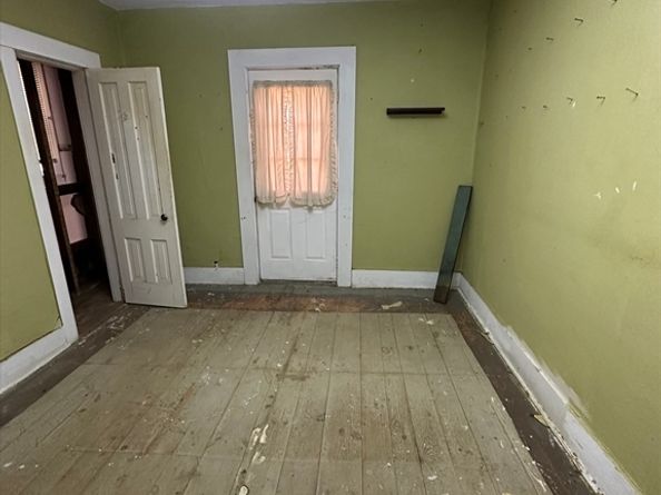 127 Cliff St, Southbridge MA 01550