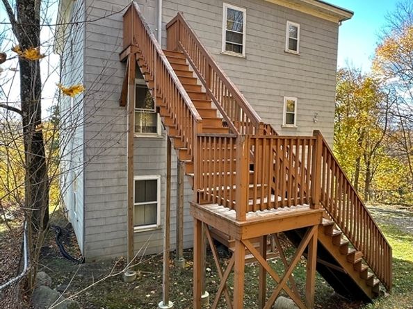 127 Cliff St, Southbridge MA 01550