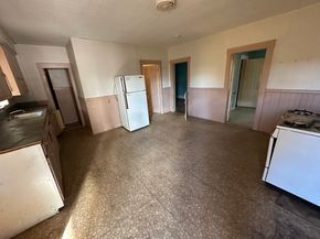 127 Cliff St, Southbridge MA 01550