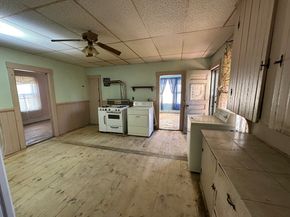 127 Cliff St, Southbridge MA 01550