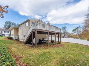 27 Brewster Road, Worcester MA 01602