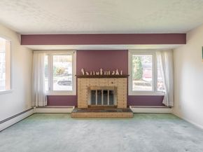 27 Brewster Road, Worcester MA 01602