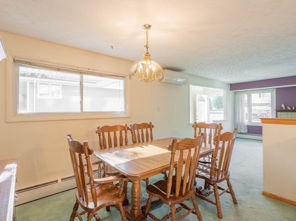 27 Brewster Road, Worcester MA 01602