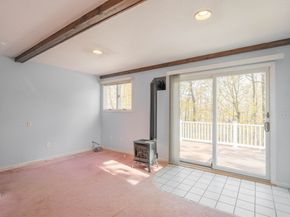 27 Brewster Road, Worcester MA 01602