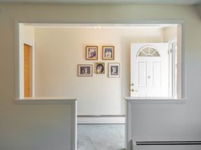 27 Brewster Road, Worcester MA 01602