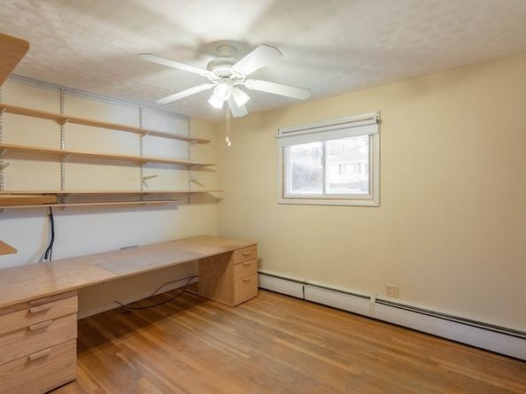 27 Brewster Road, Worcester MA 01602