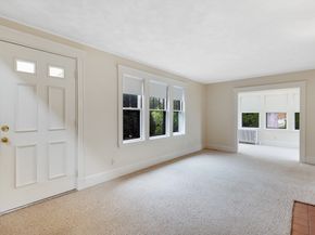 11 Larrabee St, Melrose MA 02176