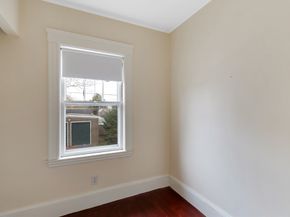 11 Larrabee St, Melrose MA 02176