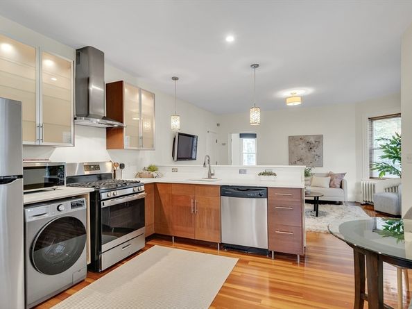 456 Medford St 3, Somerville MA 02145