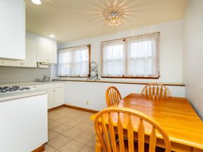 32 Marys Way, Stoughton MA 02072