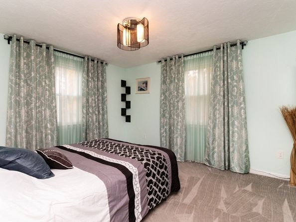 32 Marys Way, Stoughton MA 02072