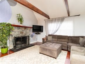 32 Marys Way, Stoughton MA 02072