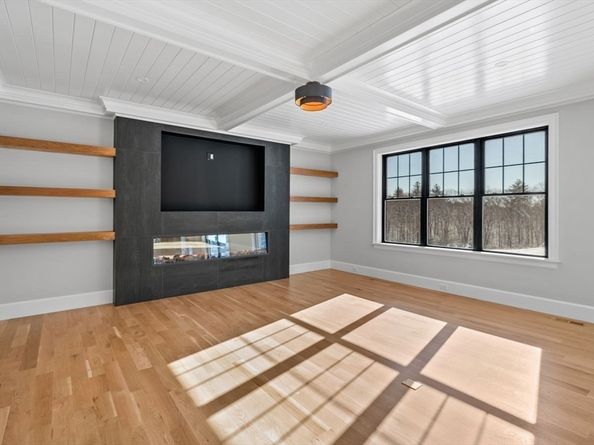 17 Whisper Way, Hopkinton MA 01748