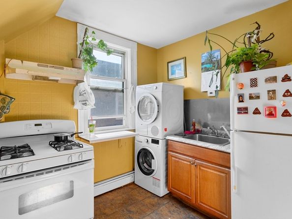 125 Buttonwood St, Boston MA 02125