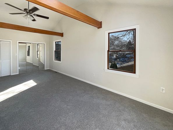 9 Hillside Ave, Braintree MA 02184