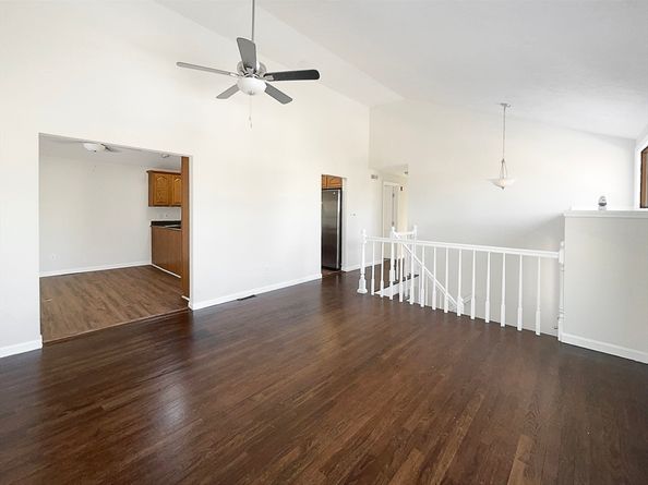 9 Hillside Ave, Braintree MA 02184