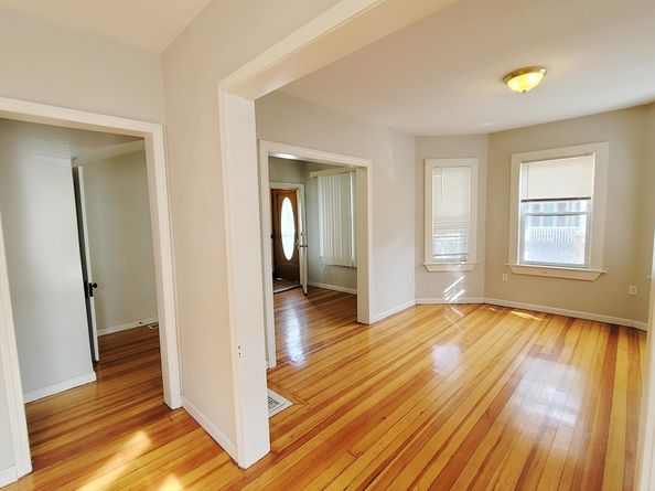 22 Saint Marks Rd 1, Boston MA 02124