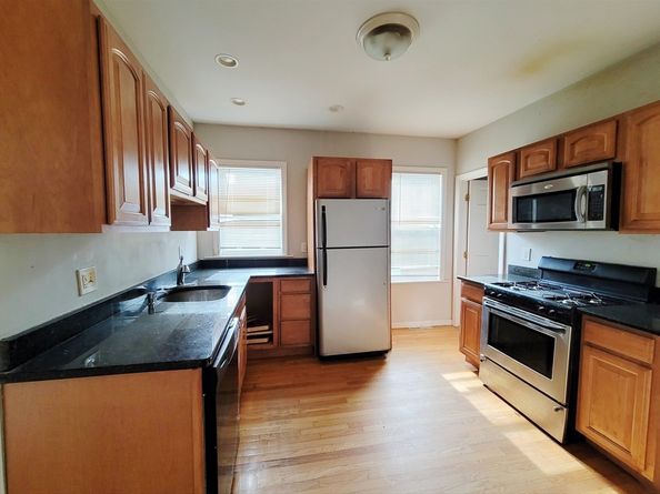 22 Saint Marks Rd 1, Boston MA 02124