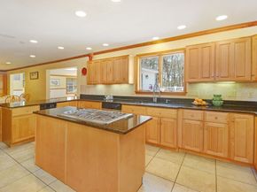 17 Wyndcliff Drive, Acton MA 01720