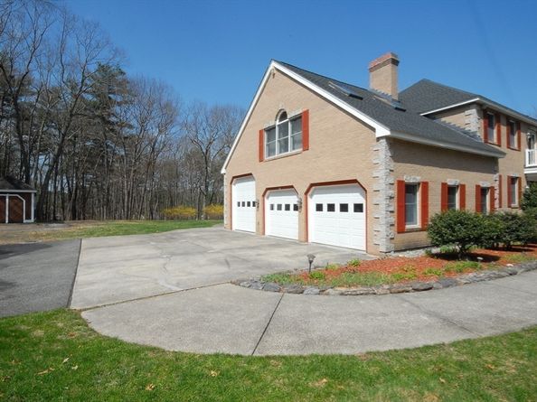 17 Wyndcliff Drive, Acton MA 01720