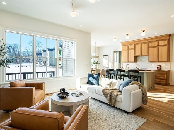 26 Common Court, Lexington MA 02421