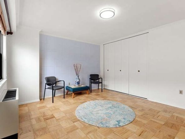 2 Hawthorne Pl 11M, Boston MA 02114