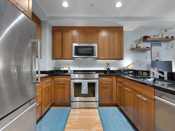 80 Broad St 306, Boston MA 02110